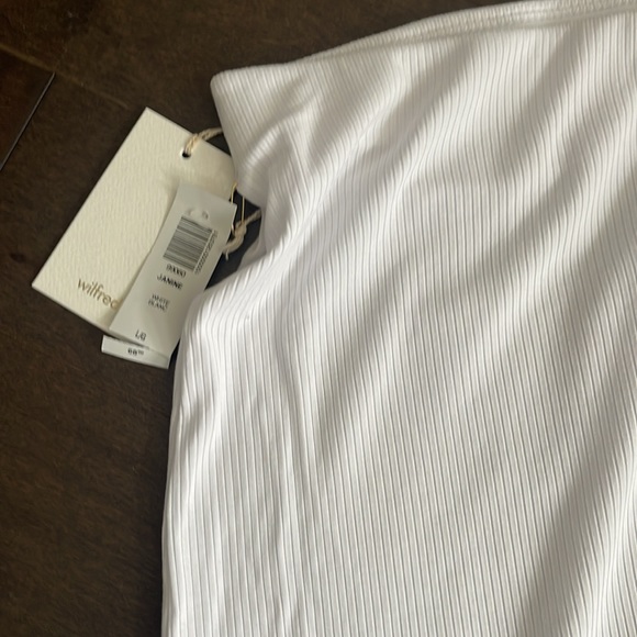 NWT Aritzia - Picture 2 of 4